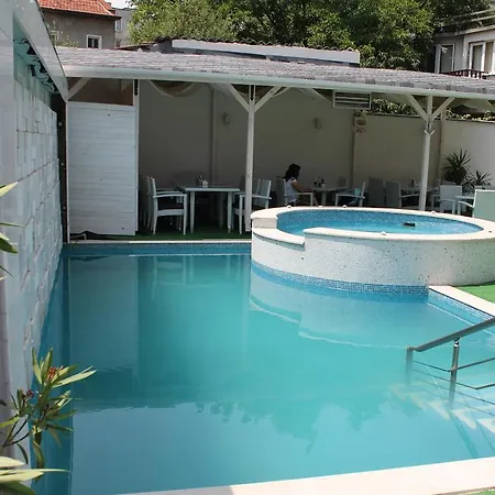 Saint George Family 3*